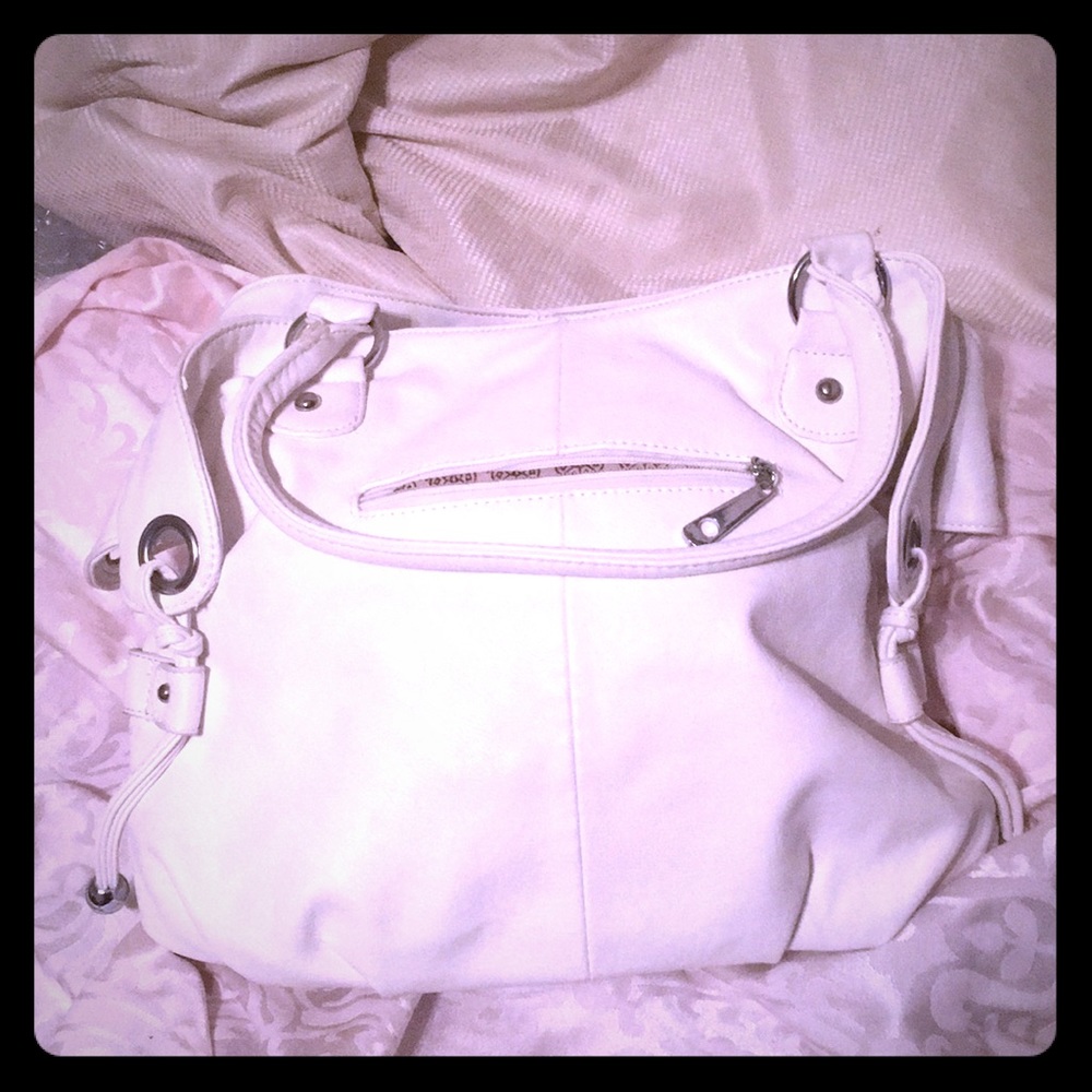 Very pretty white purse